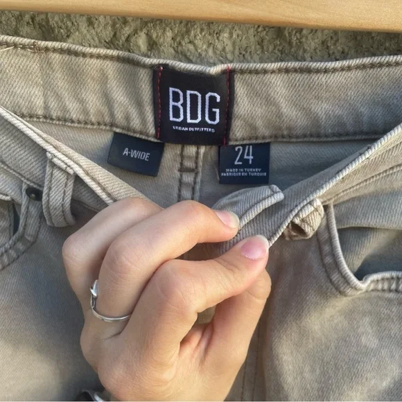 BDG Urban Outfitters High Rise Beige A Wide Leg Jeans Size 24/XS - Picture 7 of 8